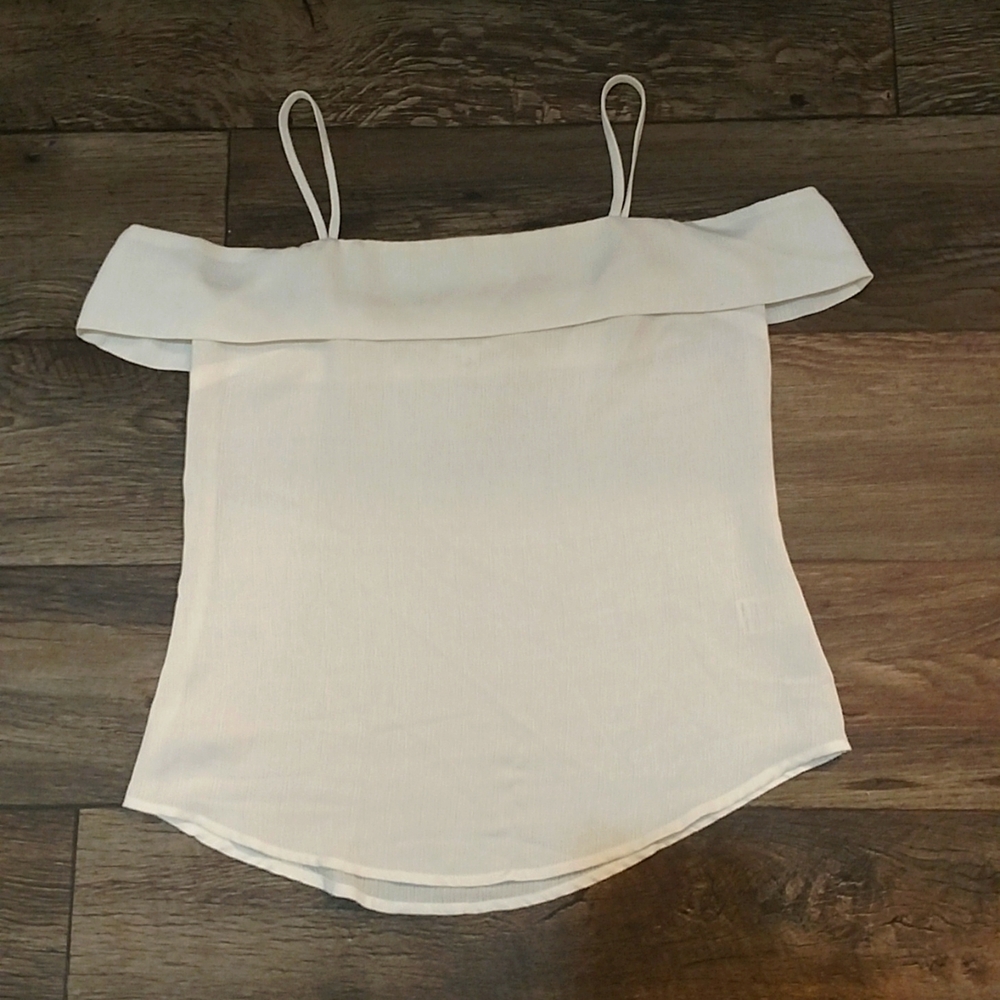 Off the shoulders cream tank top